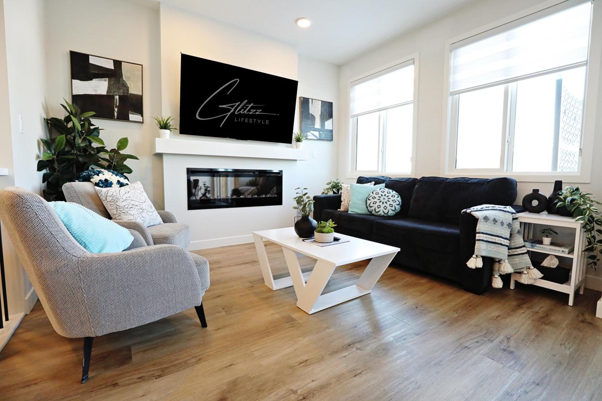 Stylish Home With 3 King Beds,Garage,Disney+ Edmonton Kültér fotó